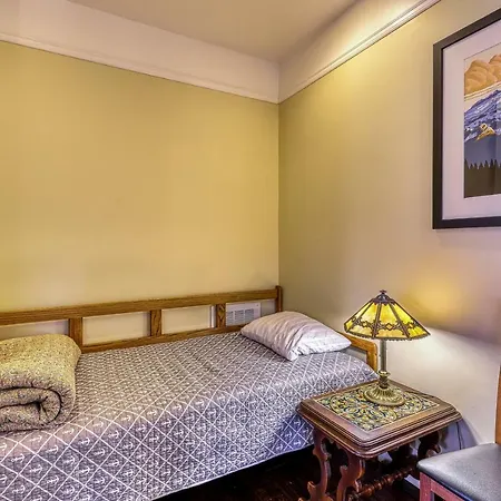 6 Bed 4 Bath Vacation Home In Eastsound